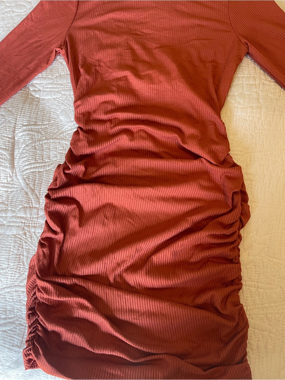 Rust Ribbed Long-Sleeve Ruched Bodycon Dress - Picture 7 of 10
